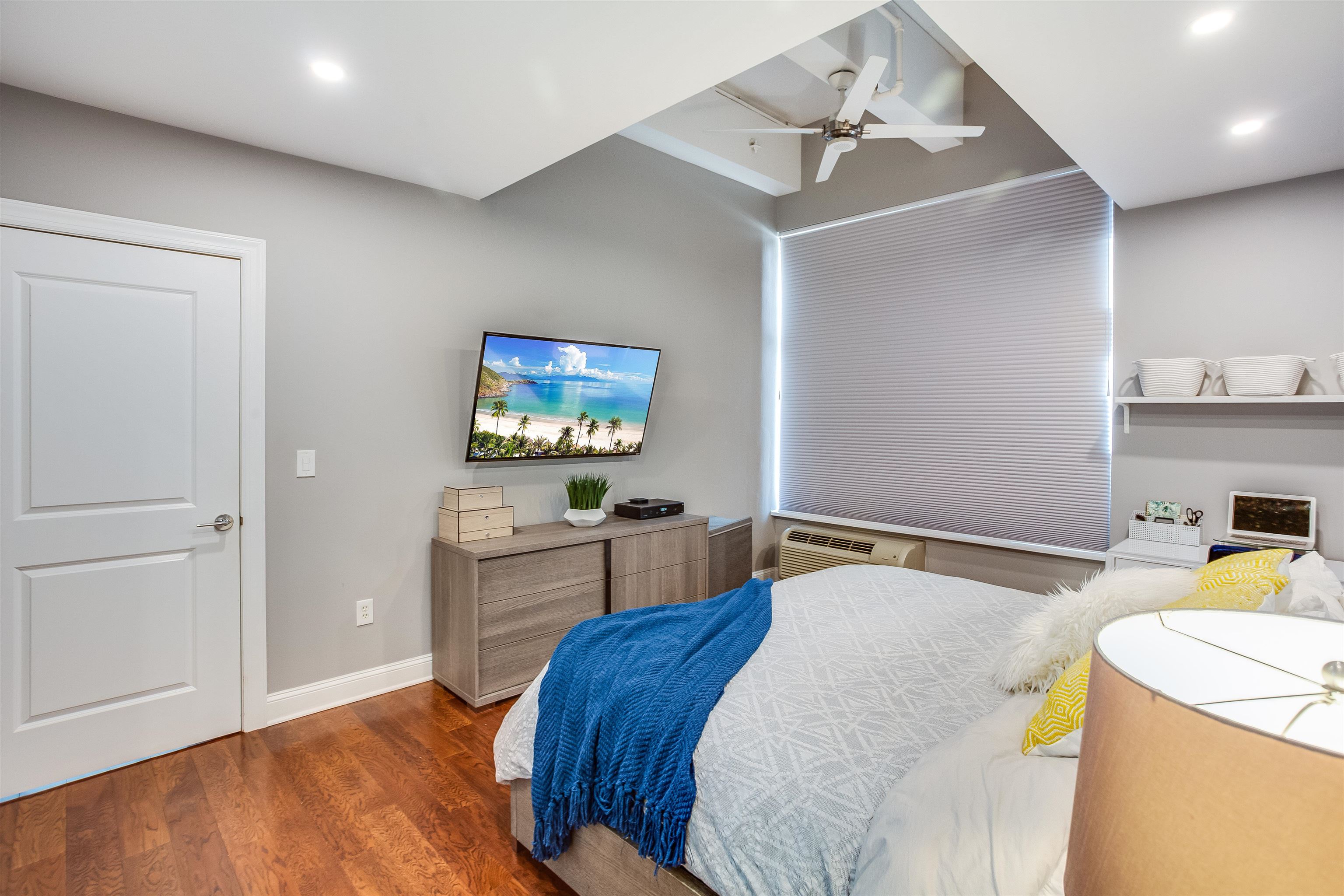 1500 WASHINGTON ST Unit: 2X