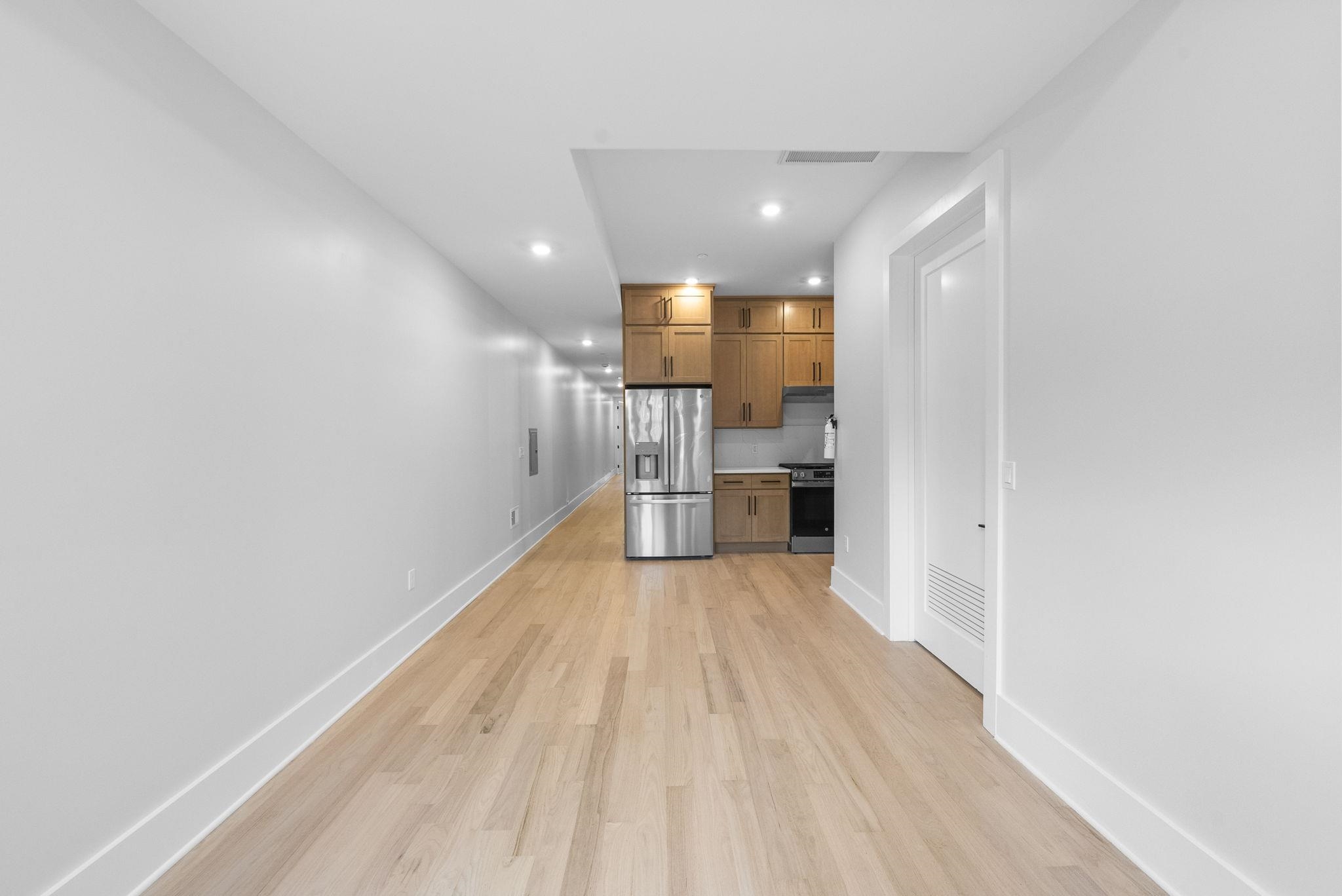 124 GLENWOOD AVE Unit: 1