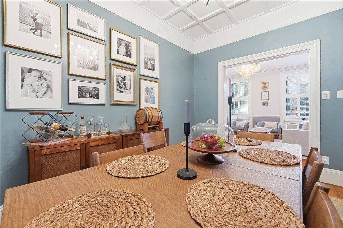 826 WASHINGTON ST Unit: 2