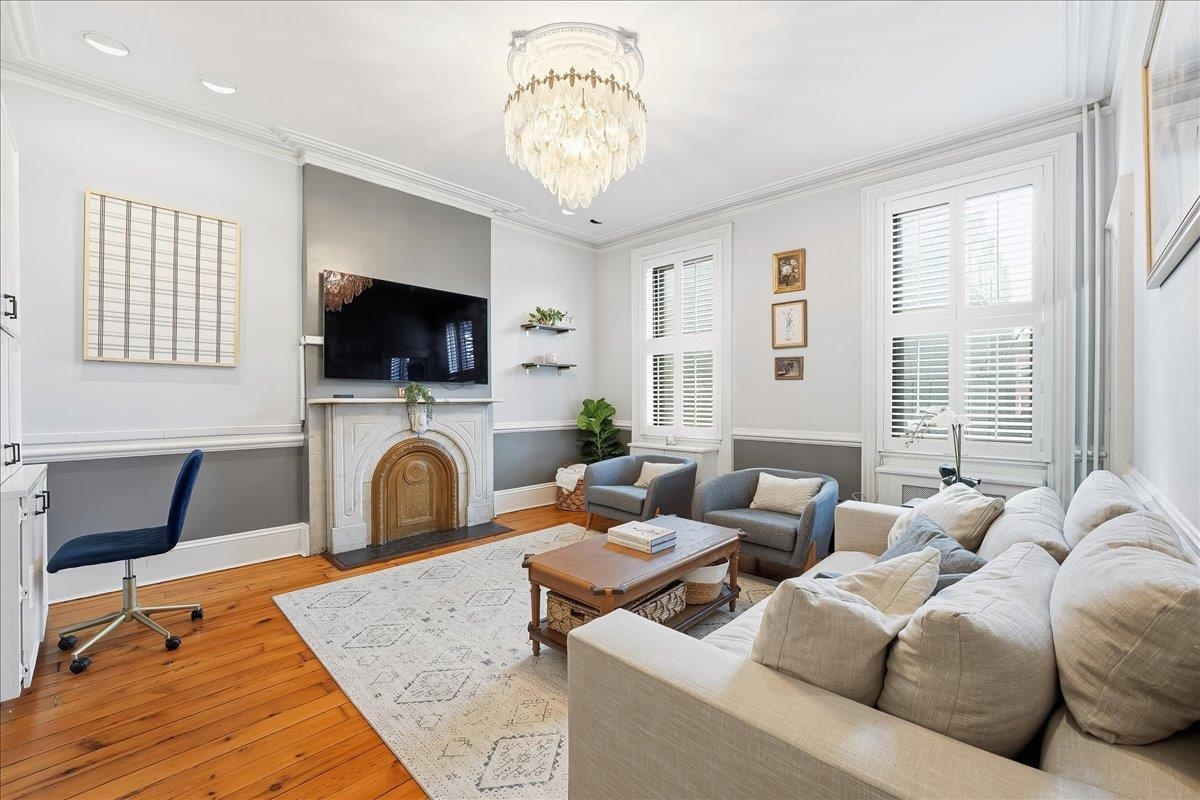 826 WASHINGTON ST Unit: 2