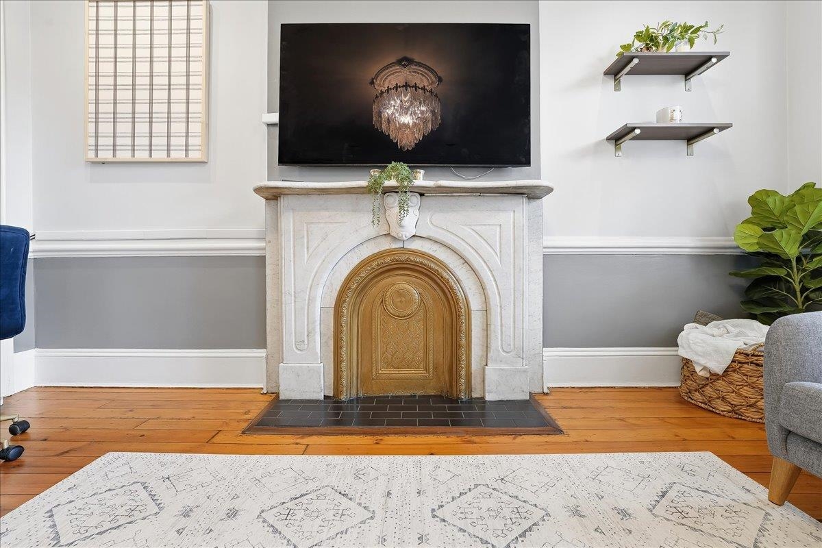 826 WASHINGTON ST Unit: 2