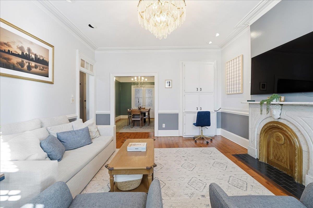 826 WASHINGTON ST Unit: 2