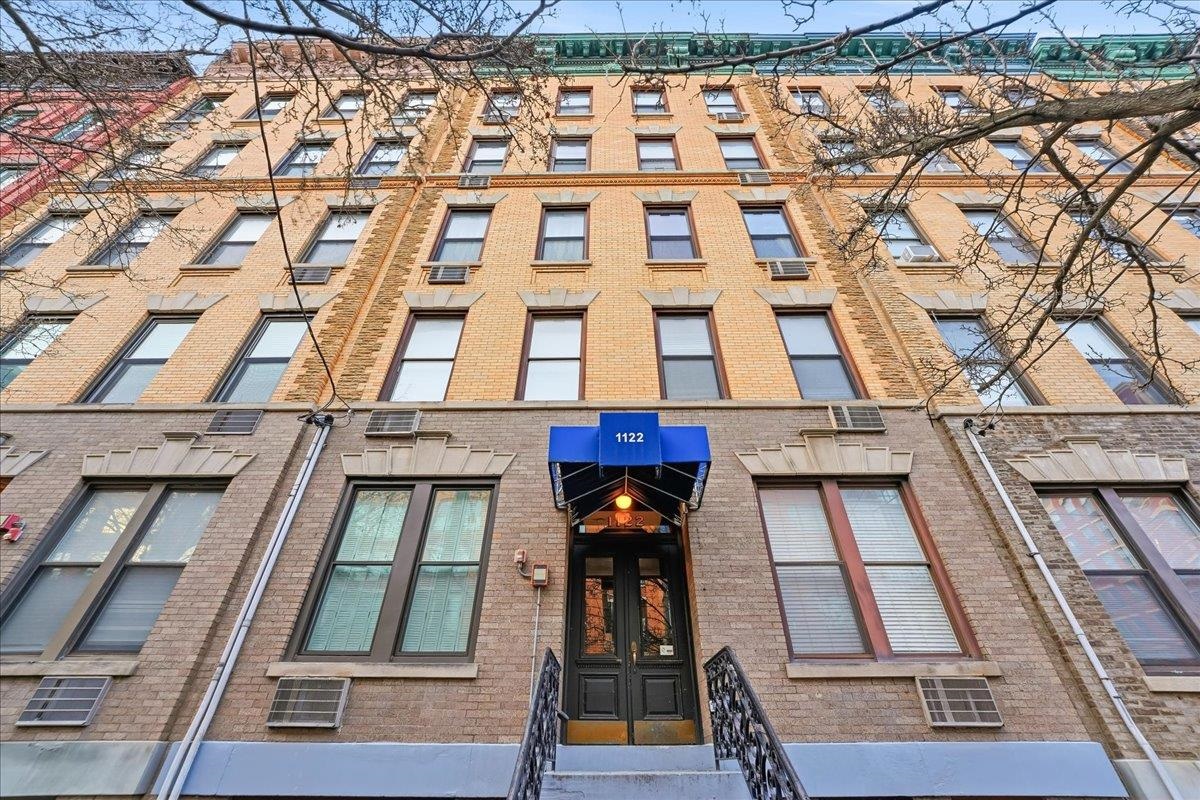 1122 HUDSON ST Unit: 5B