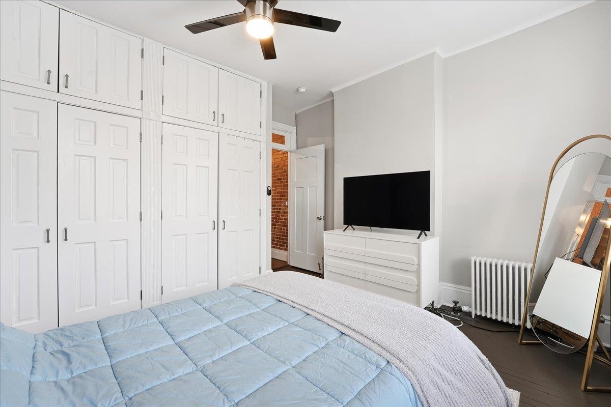 1122 HUDSON ST Unit: 5B