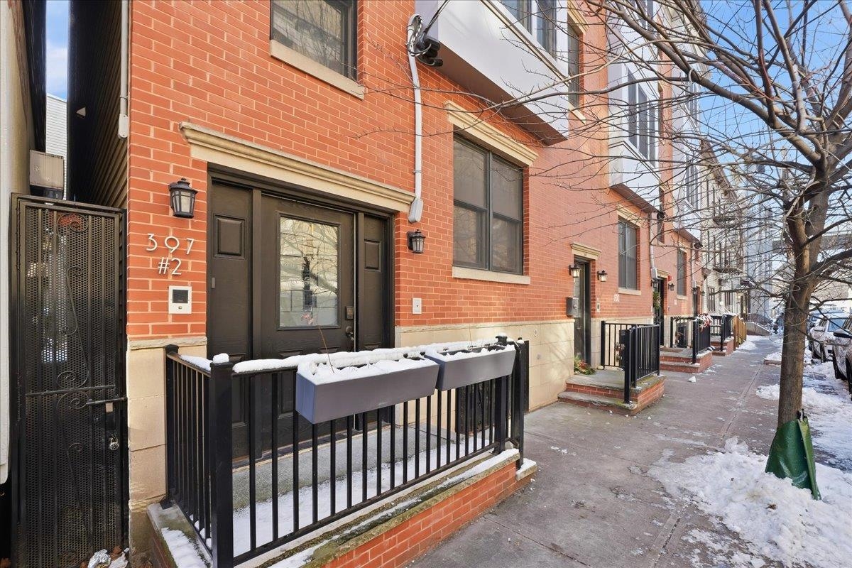 397 3RD ST Unit: 2