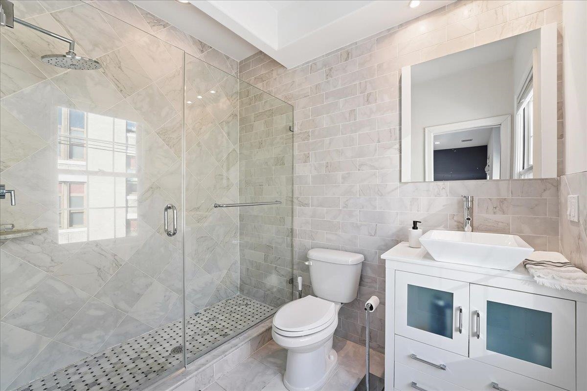 397 3RD ST Unit: 2