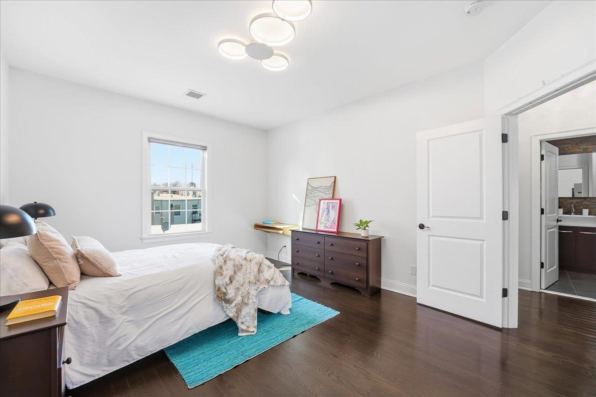 397 3RD ST Unit: 2