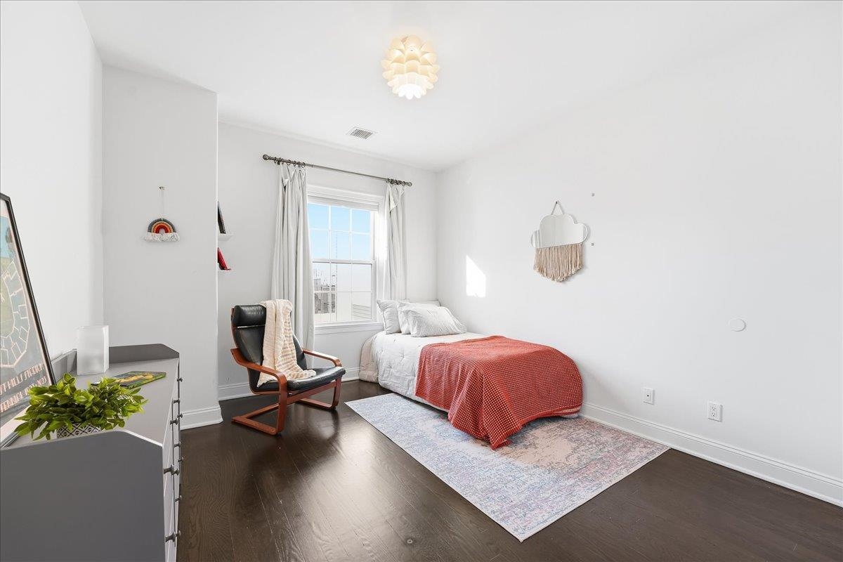 397 3RD ST Unit: 2