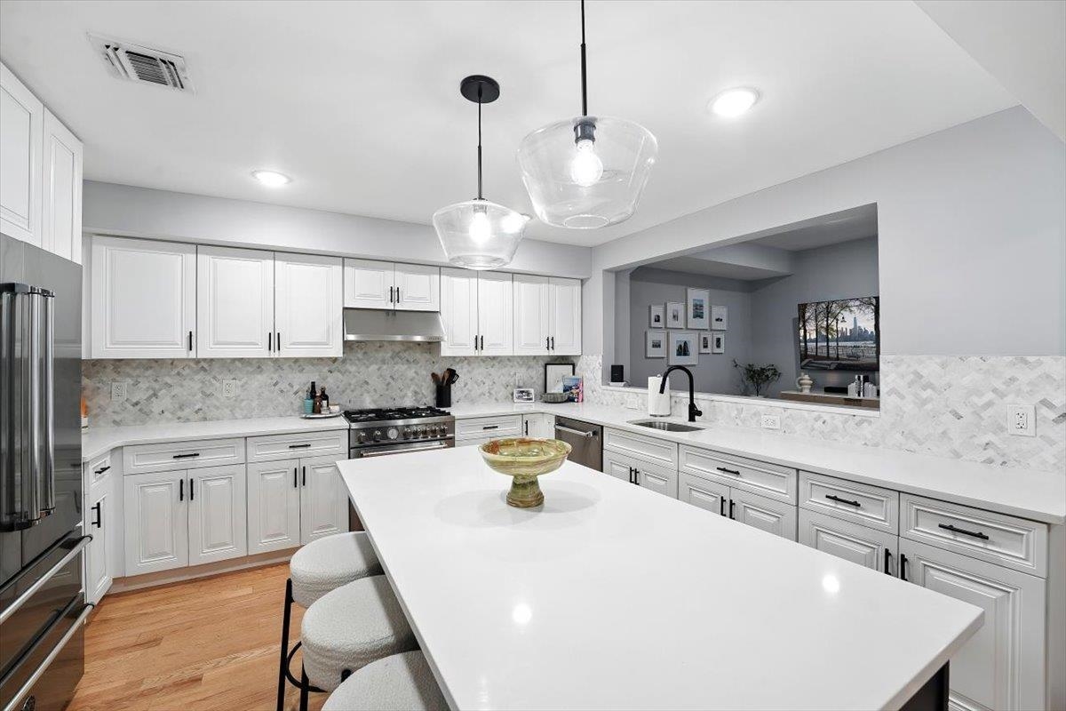 413 JEFFERSON ST Unit: 1