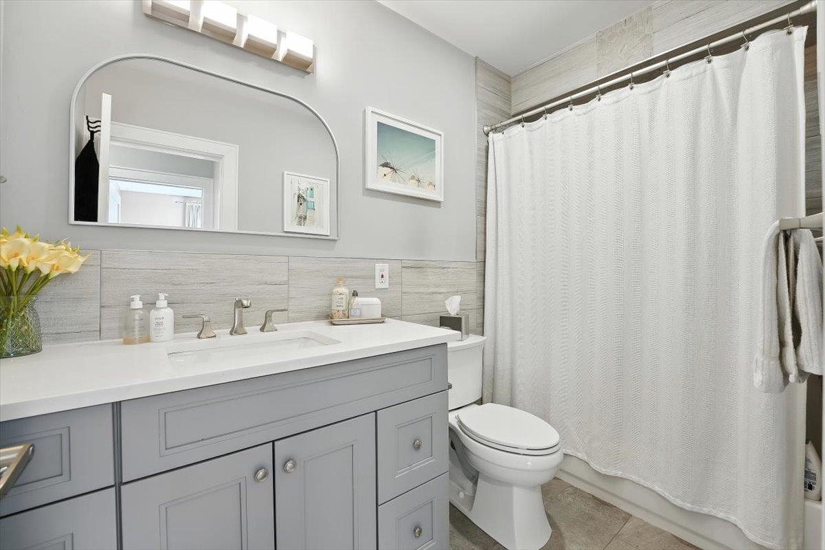 413 JEFFERSON ST Unit: 1