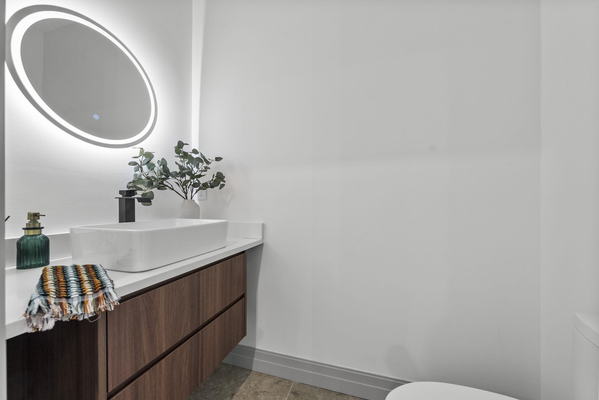 600 BRAMHALL AVE Unit: 2