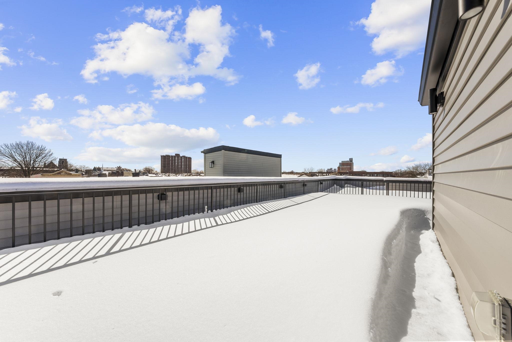 600 BRAMHALL AVE Unit: 2