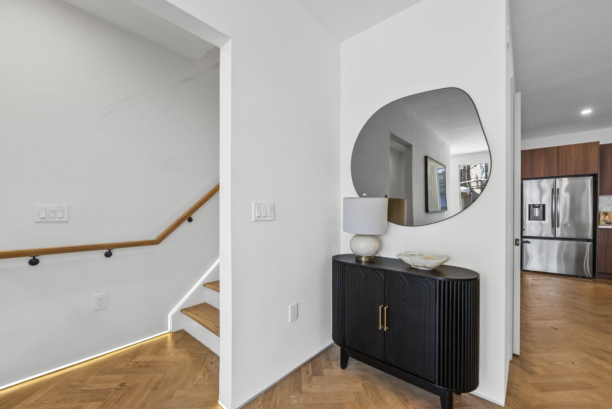 600 BRAMHALL AVE Unit: 2