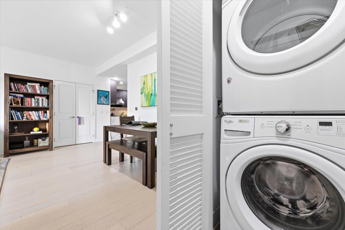 1400 HUDSON ST Unit: 823