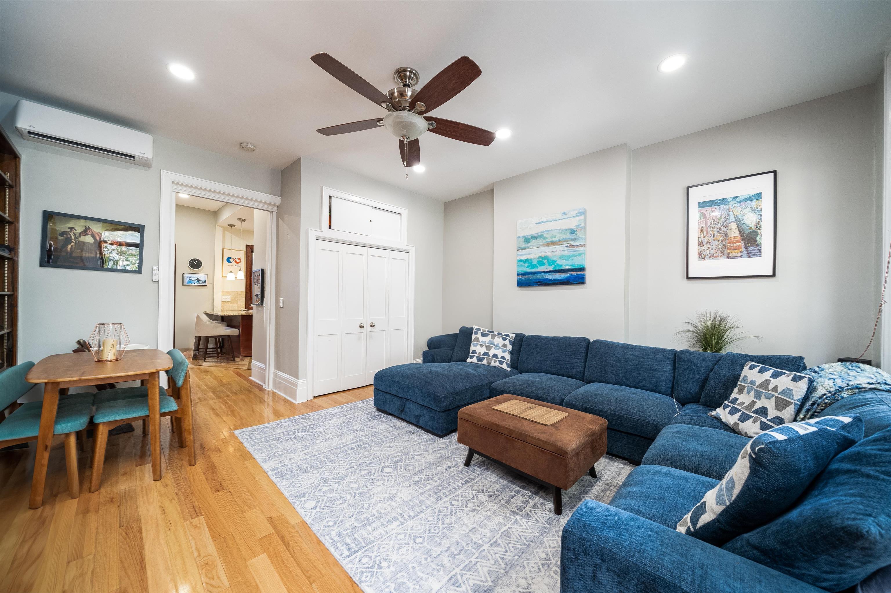 235 BLOOMFIELD ST Unit: 2
