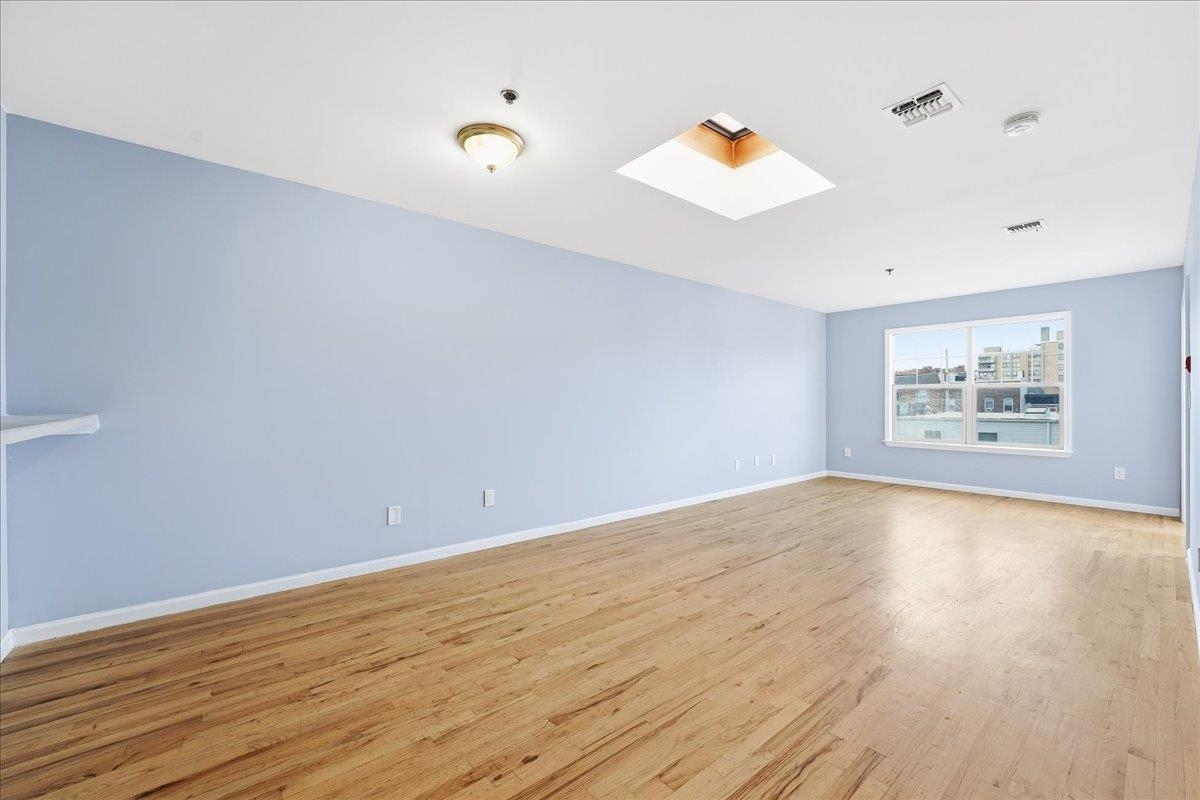 220 JEFFERSON ST Unit: 4B