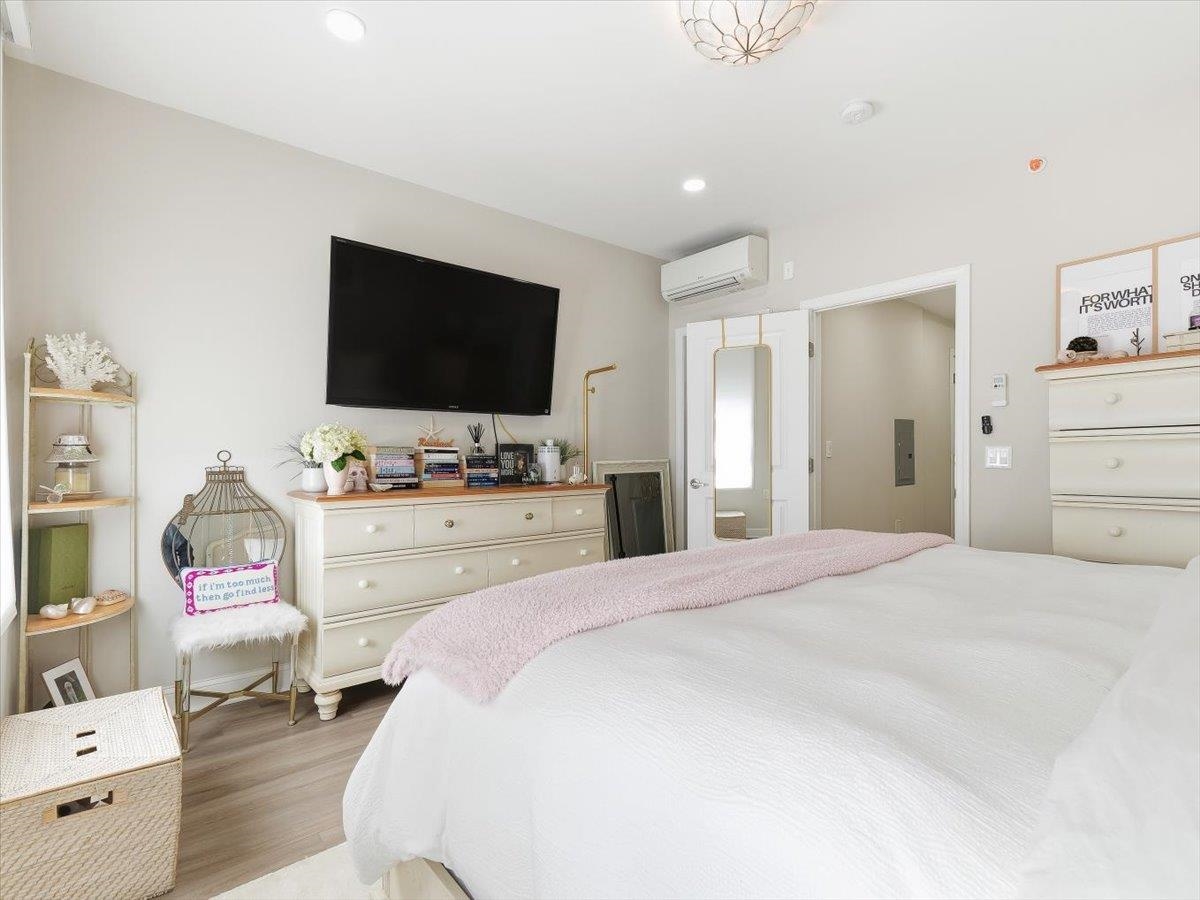 406 MADISON ST Unit: 3R