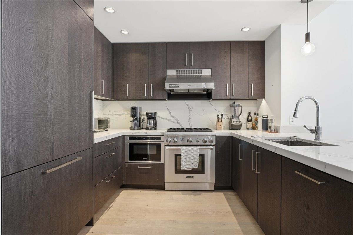 1400 HUDSON ST Unit: 412