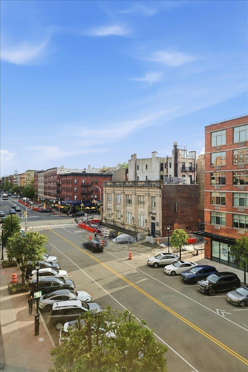 1400 HUDSON ST Unit: 412