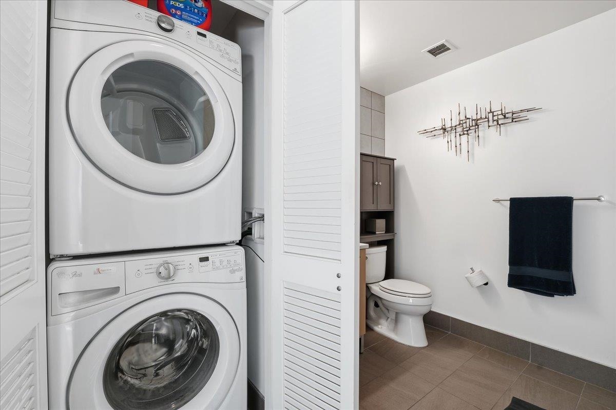 1400 HUDSON ST Unit: 412