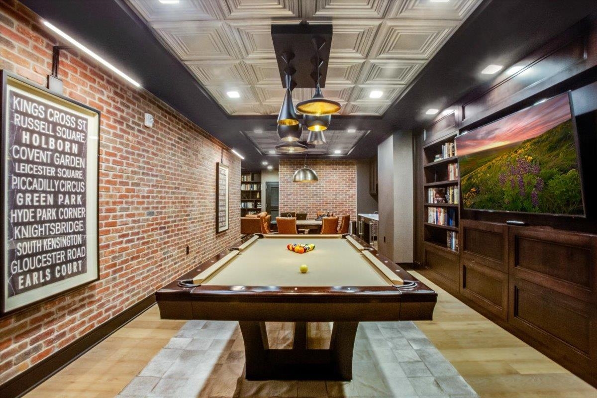 1400 HUDSON ST Unit: 412