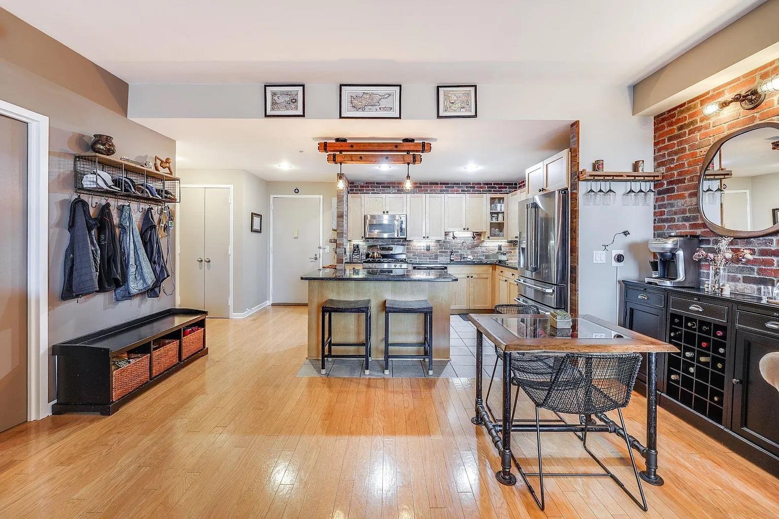 700 GROVE ST Unit: 1204