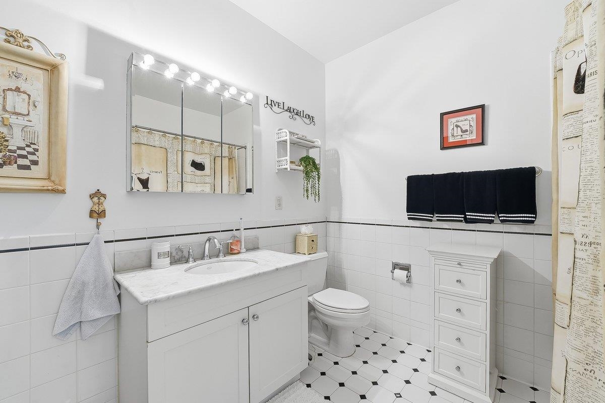 1500 HUDSON ST Unit: 12T