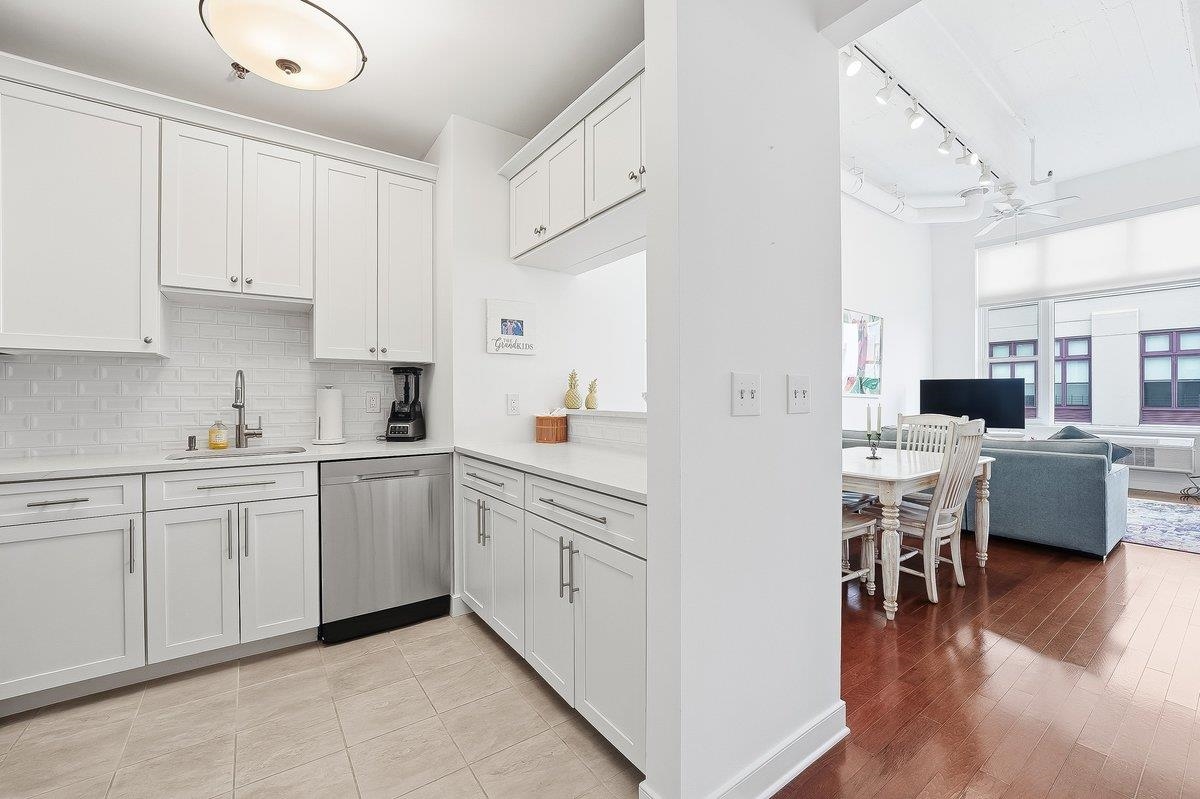 1500 HUDSON ST Unit: 12T