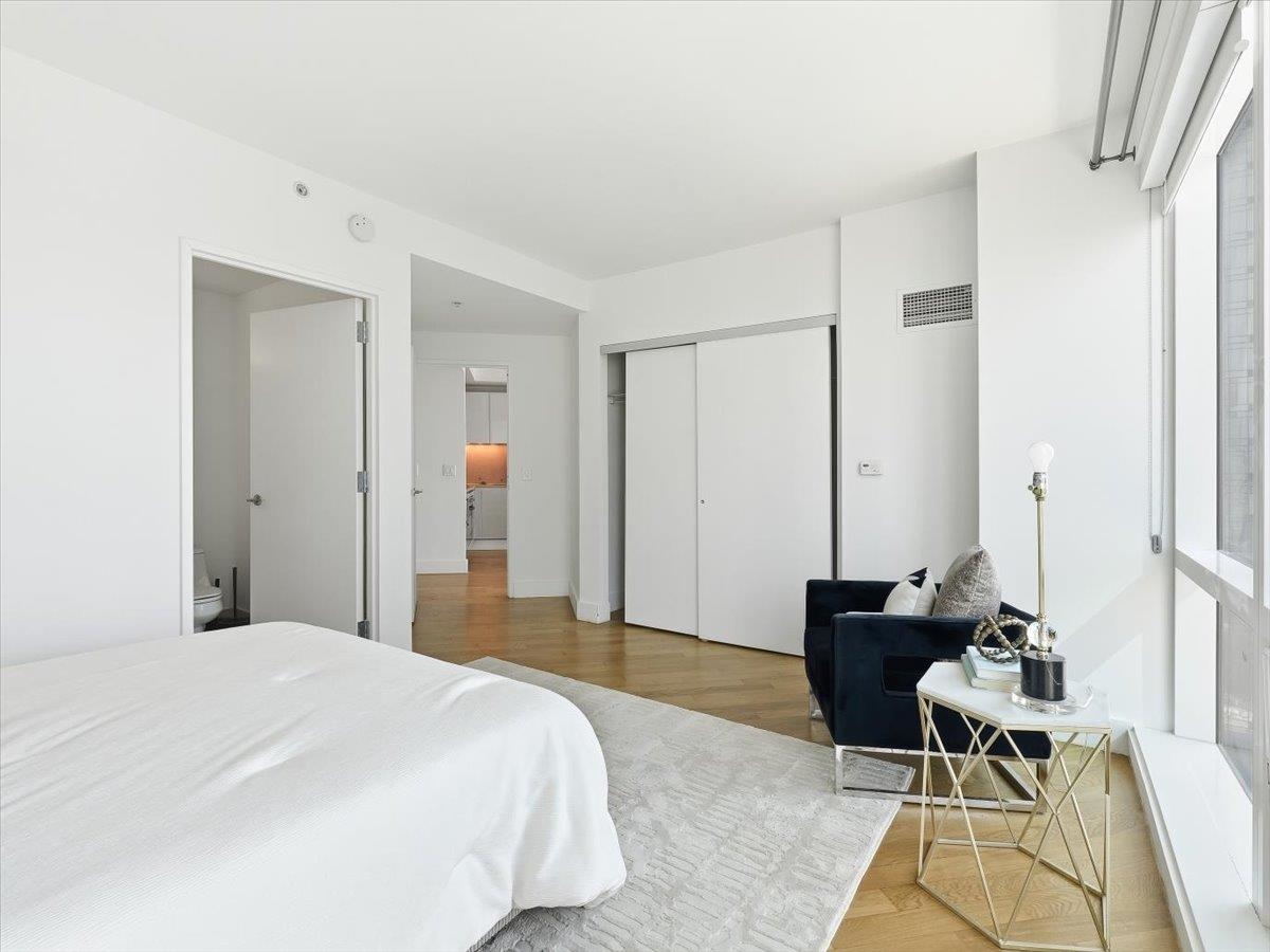 77 HUDSON ST Unit: 2611