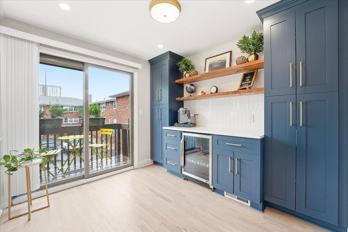430 OGDEN AVE Unit: #2