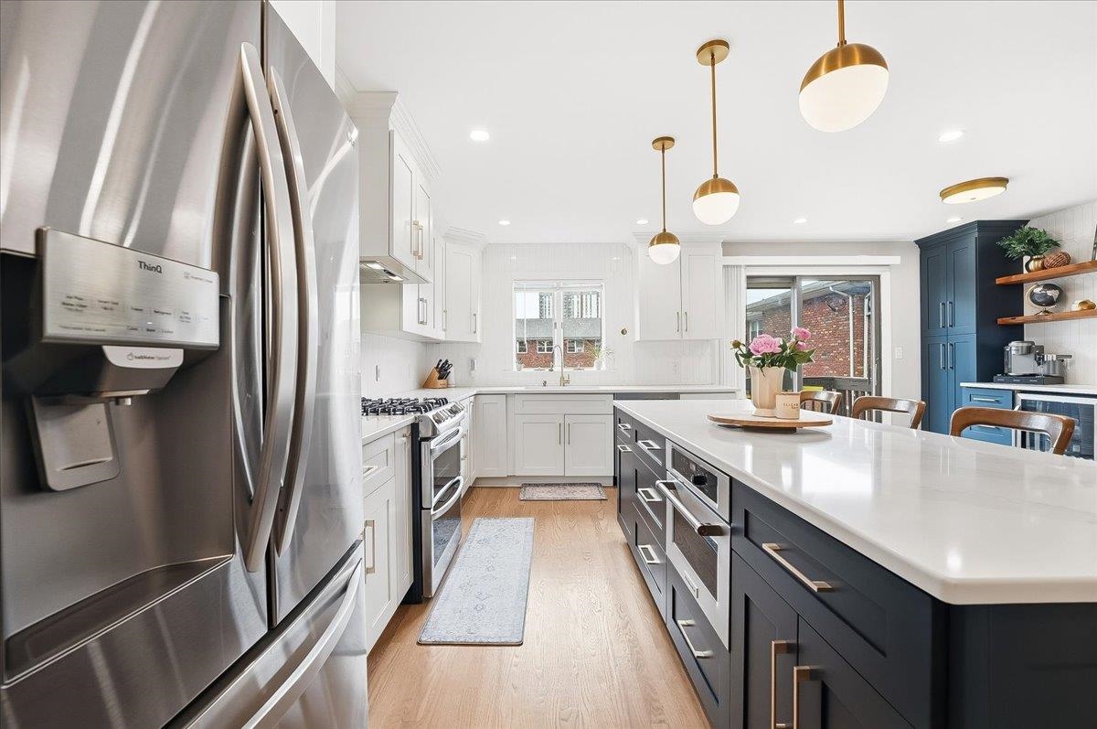 430 OGDEN AVE Unit: #2
