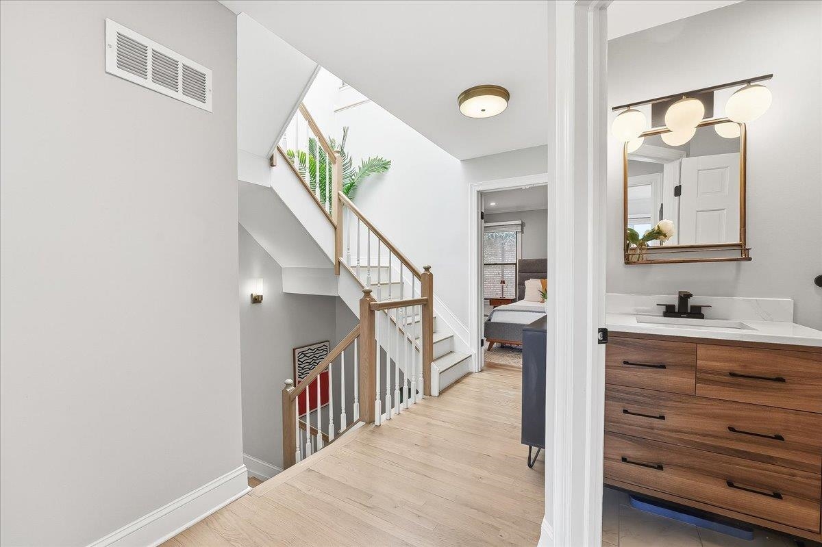 430 OGDEN AVE Unit: #2
