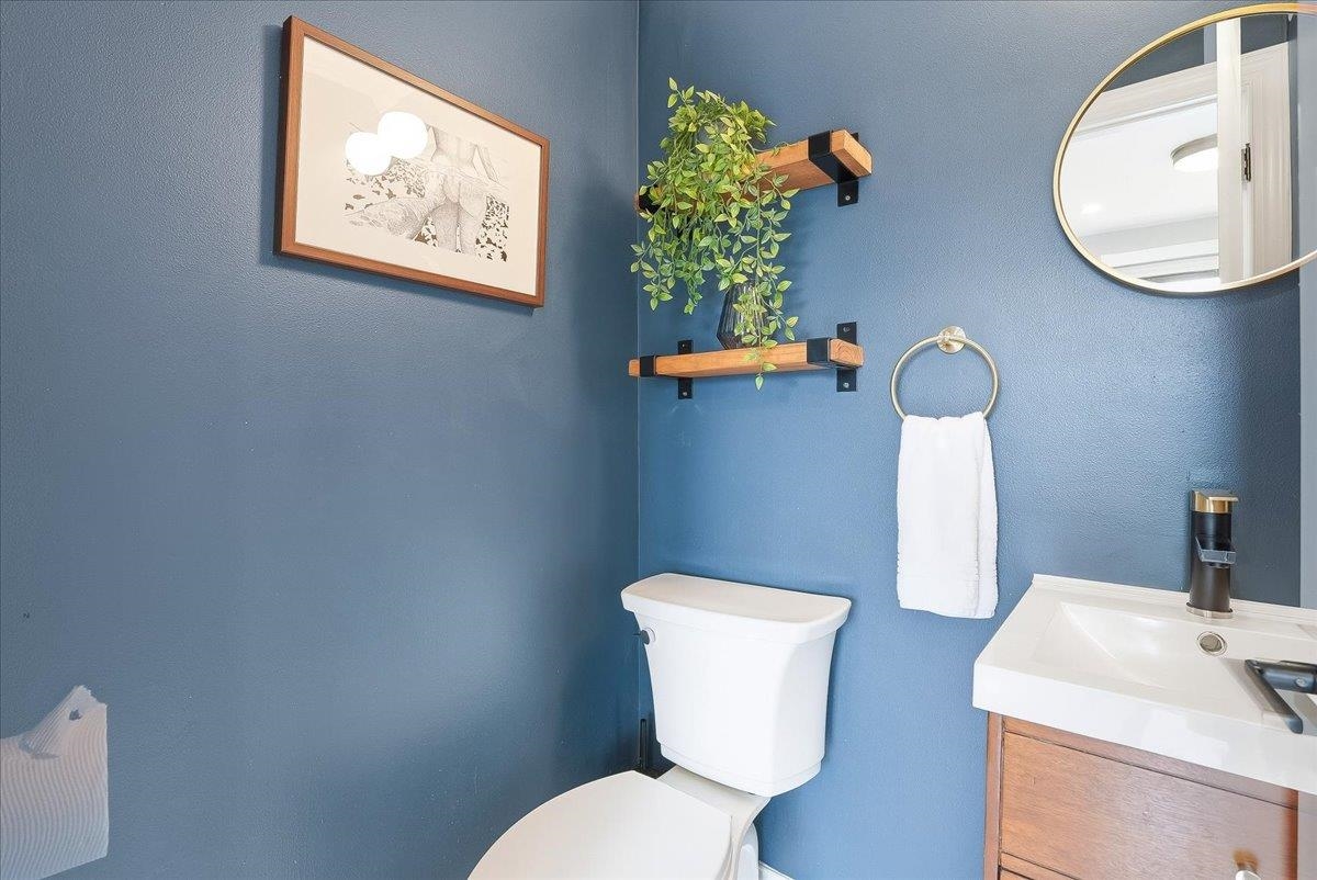 430 OGDEN AVE Unit: #2