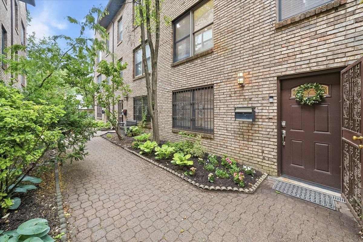 430 OGDEN AVE Unit: #2