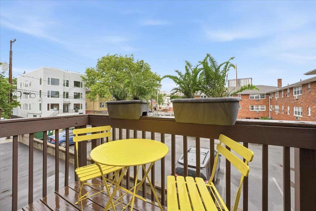 430 OGDEN AVE Unit: #2