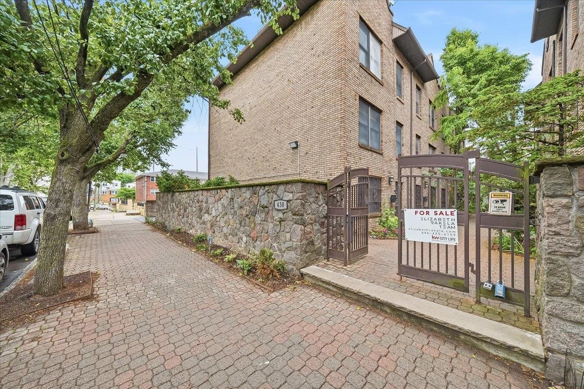 430 OGDEN AVE Unit: #2