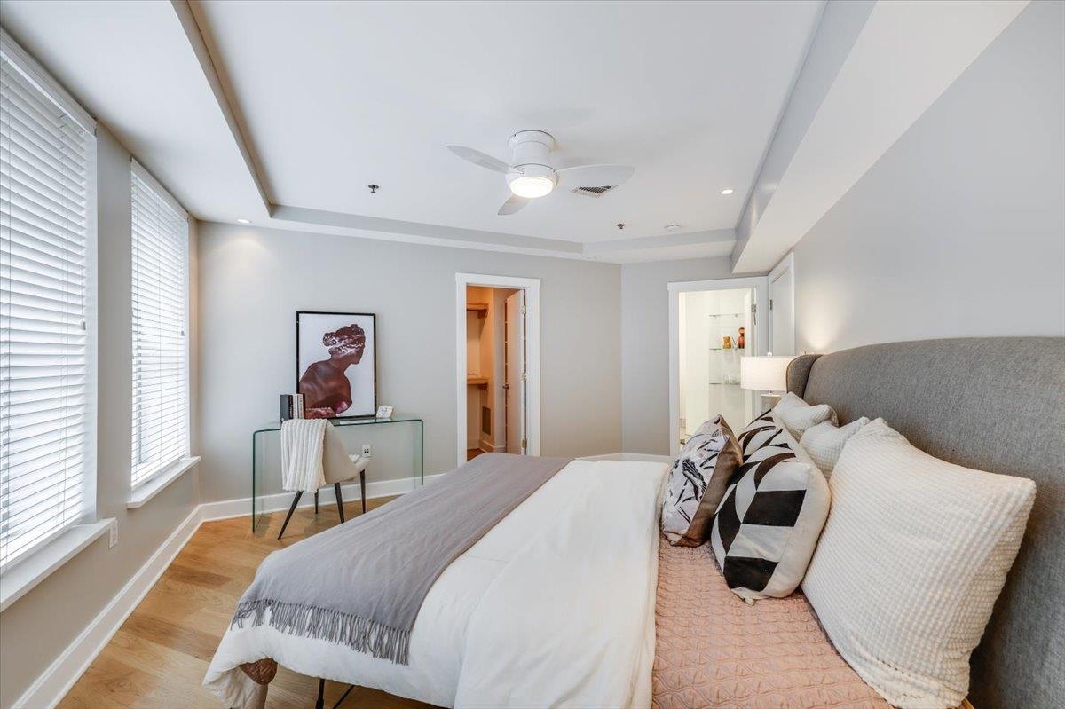 1100 CLINTON ST Unit: 101