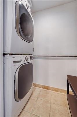 1100 CLINTON ST Unit: 101