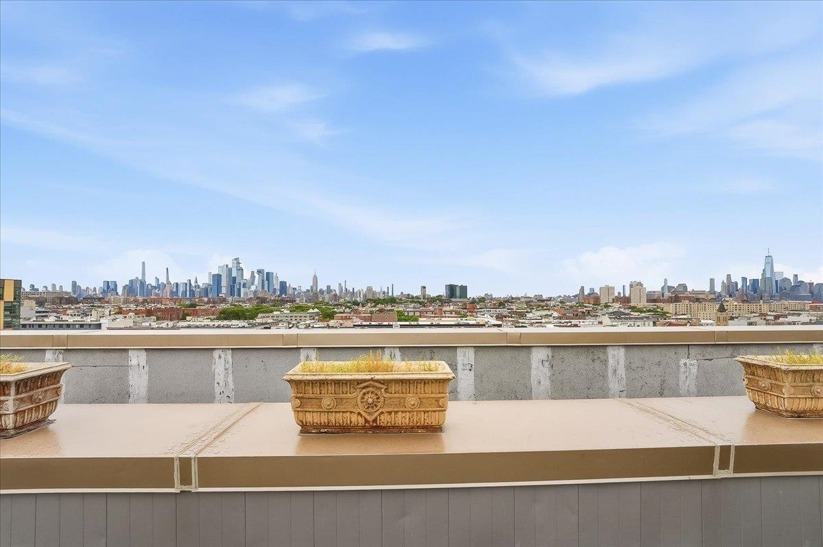 800 JACKSON ST Unit: 309