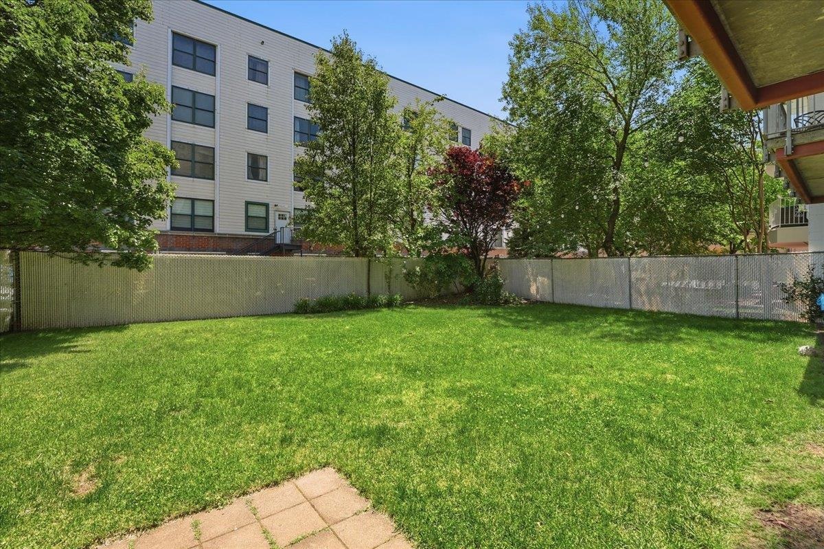 219 GRAND ST Unit: 4A