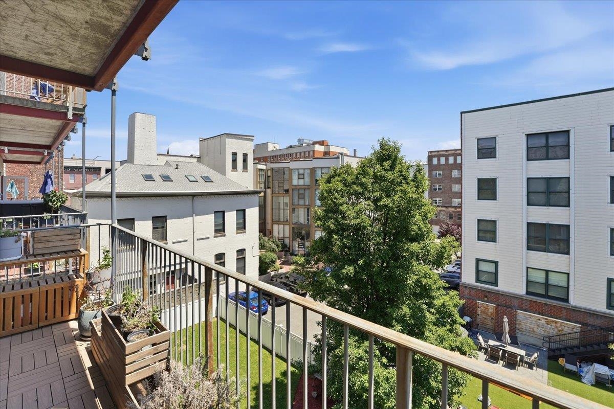 219 GRAND ST Unit: 4A