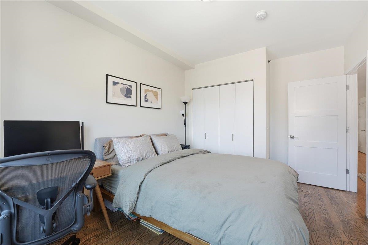 219 GRAND ST Unit: 4A