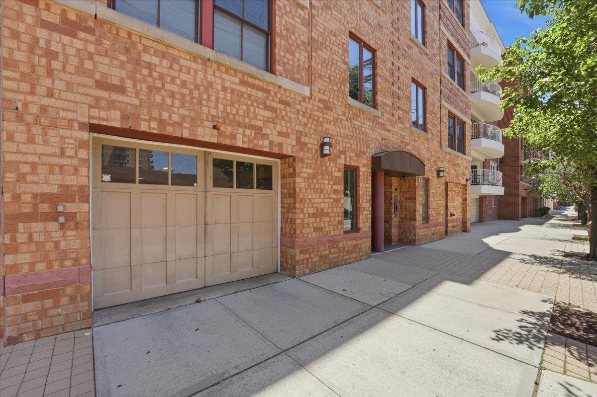 219 GRAND ST Unit: 4A