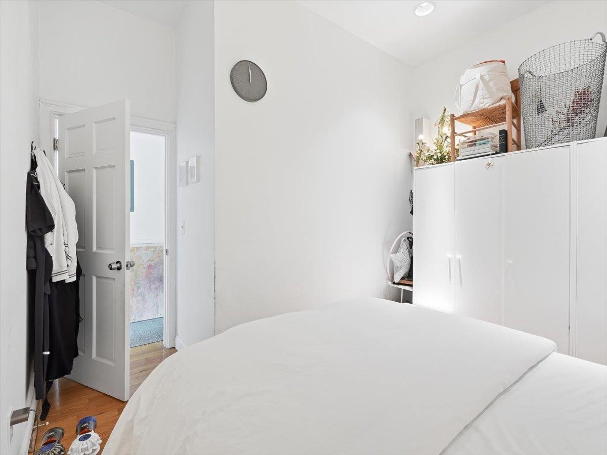 163 GRAND ST Unit: 2