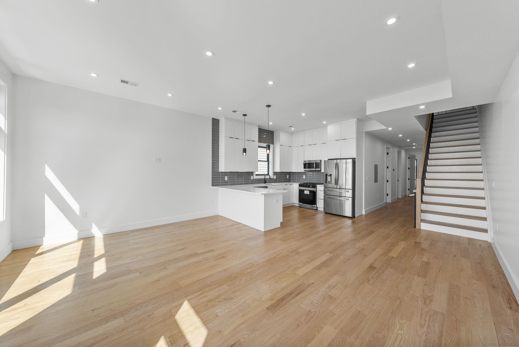 100 TERRACE AVE