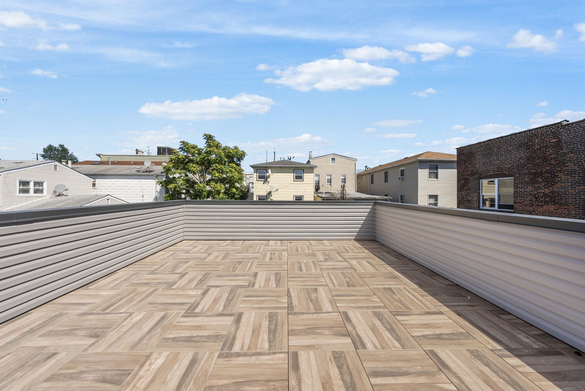 100 TERRACE AVE