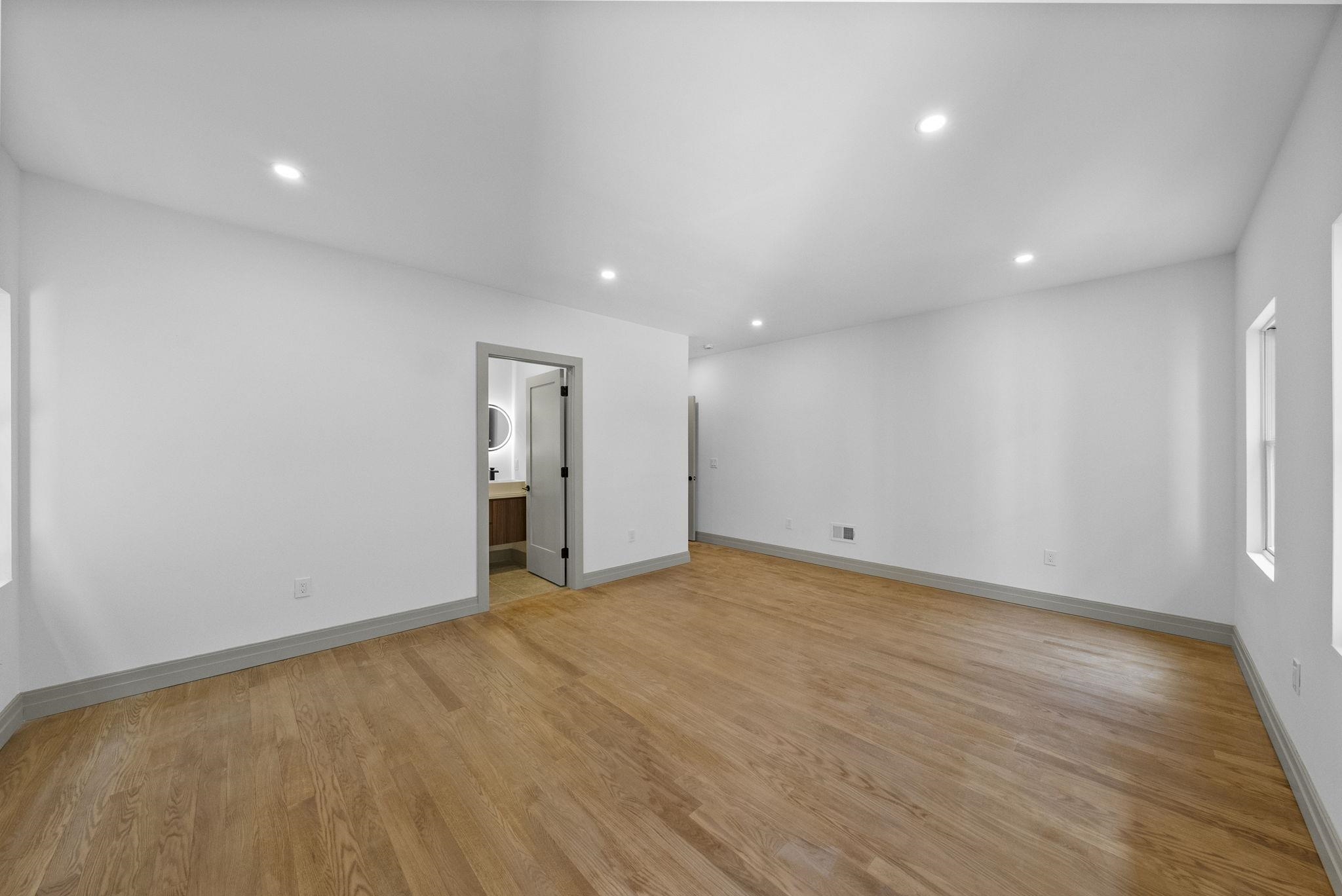 600 BRAMHALL AVE Unit: 1
