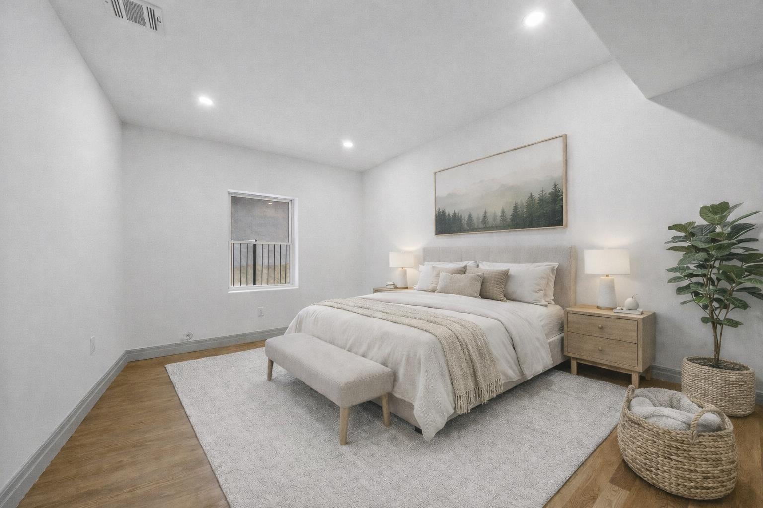 600 BRAMHALL AVE Unit: 1