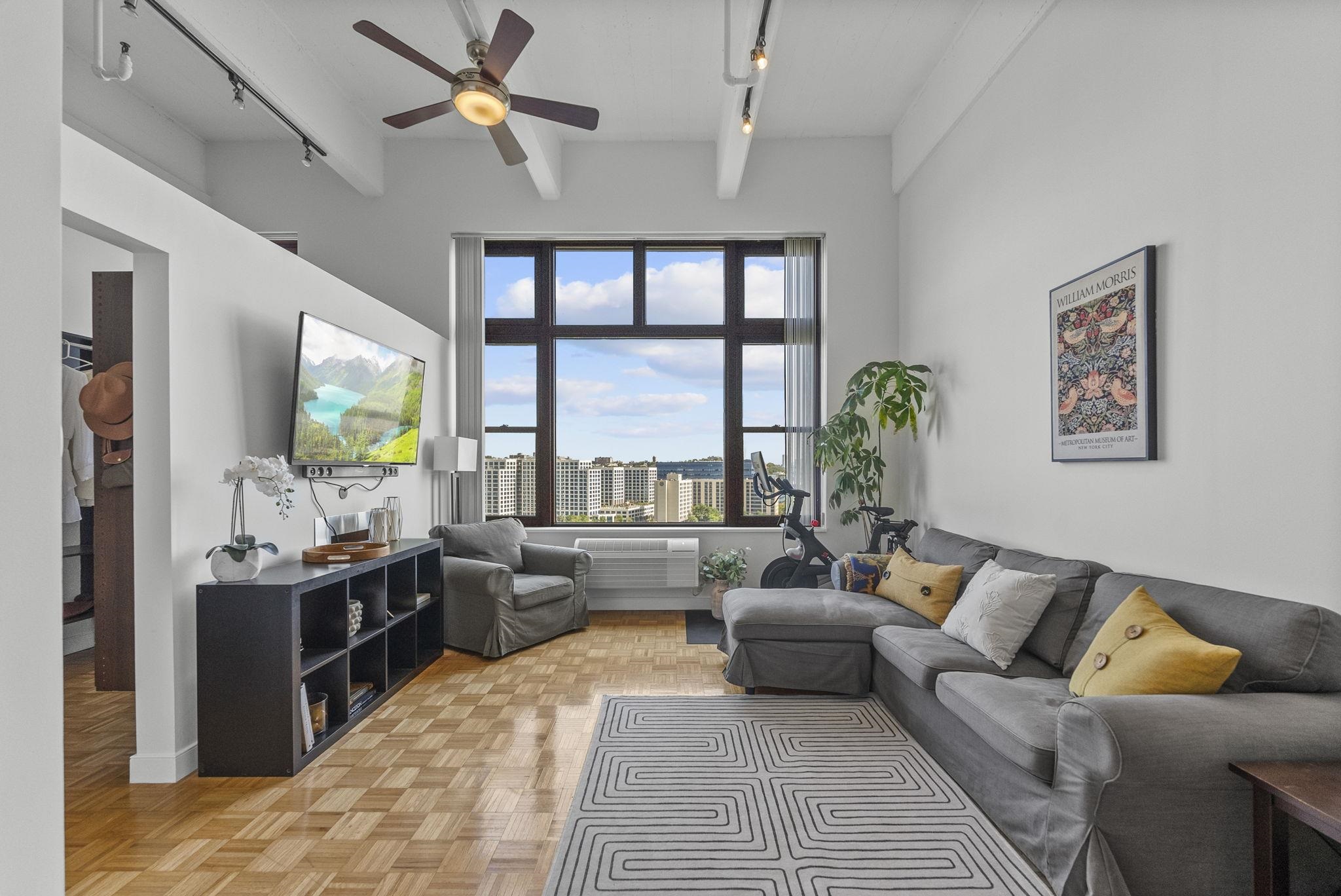1500 WASHINGTON ST Unit: 10M