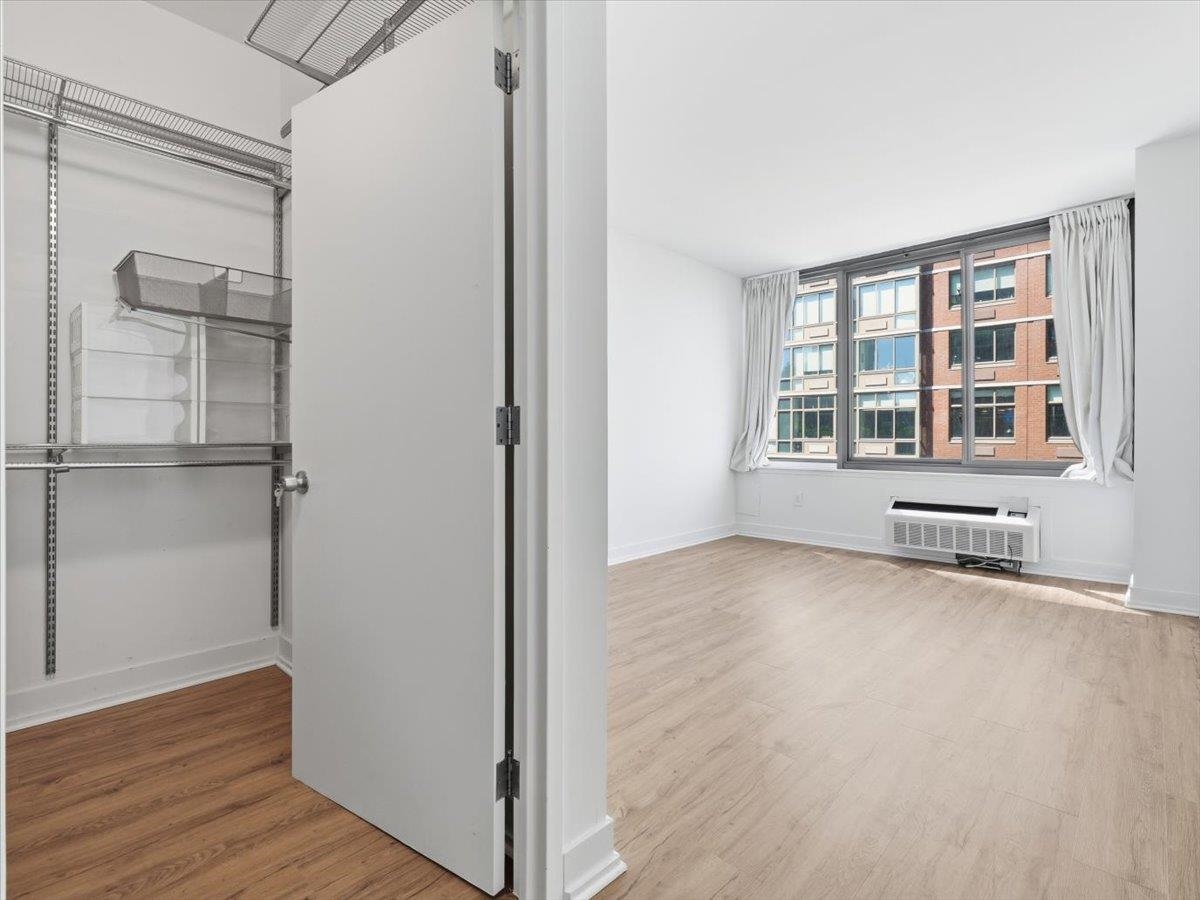 389 WASHINGTON ST Unit: 7F